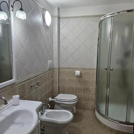 2 Aria Di Casa *